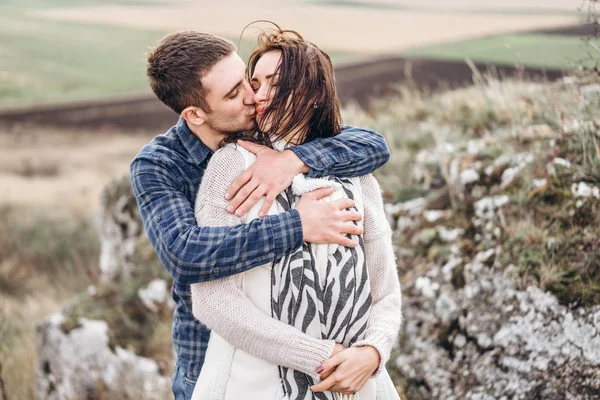 Couple Heureux Romantique Profiter Passer Temps Ensemble Plein Air — Photo