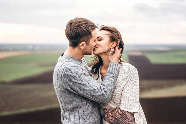 Romantic Young Couple Spending Time Together Outdoor — Stock Photo, Image