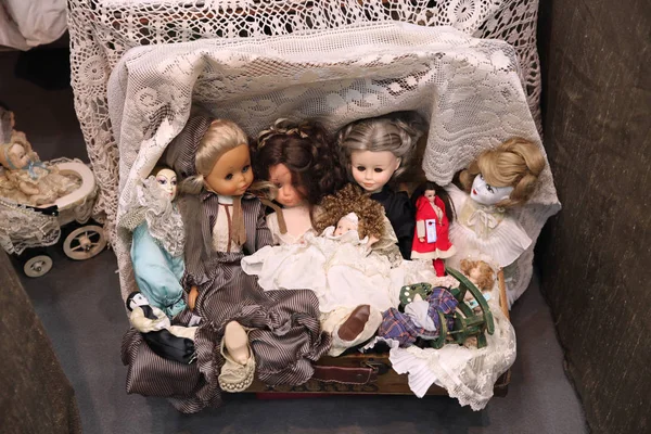 Various Vintage Dolls Flea Market Moscow 2018 — Stock Photo, Image