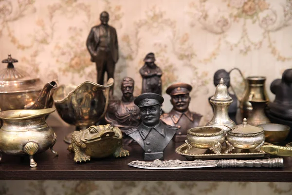 Винтажный Бюст Сталина Другие Вещи Блошином Рынке — стоковое фото