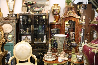 Bit pazarı çeşitli Vintage öğeler. Moskova. 16.05.2018