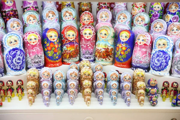 Πολύχρωμο Ρώσικες Κούκλες Μόσχα 2018 — Φωτογραφία Αρχείου