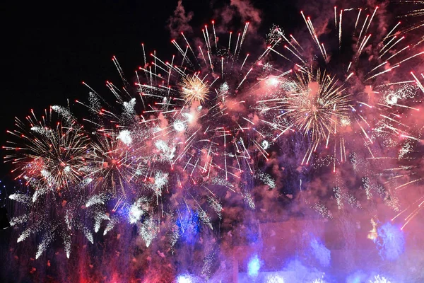 Enormes Fogos Artifício Bonitos Céu — Fotografia de Stock