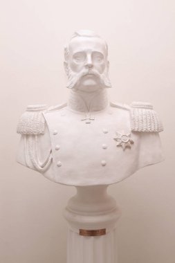 Heykel, İmparator Alexander 2 Petrovsky sarayında büstü. Moskova. 24.07.2017