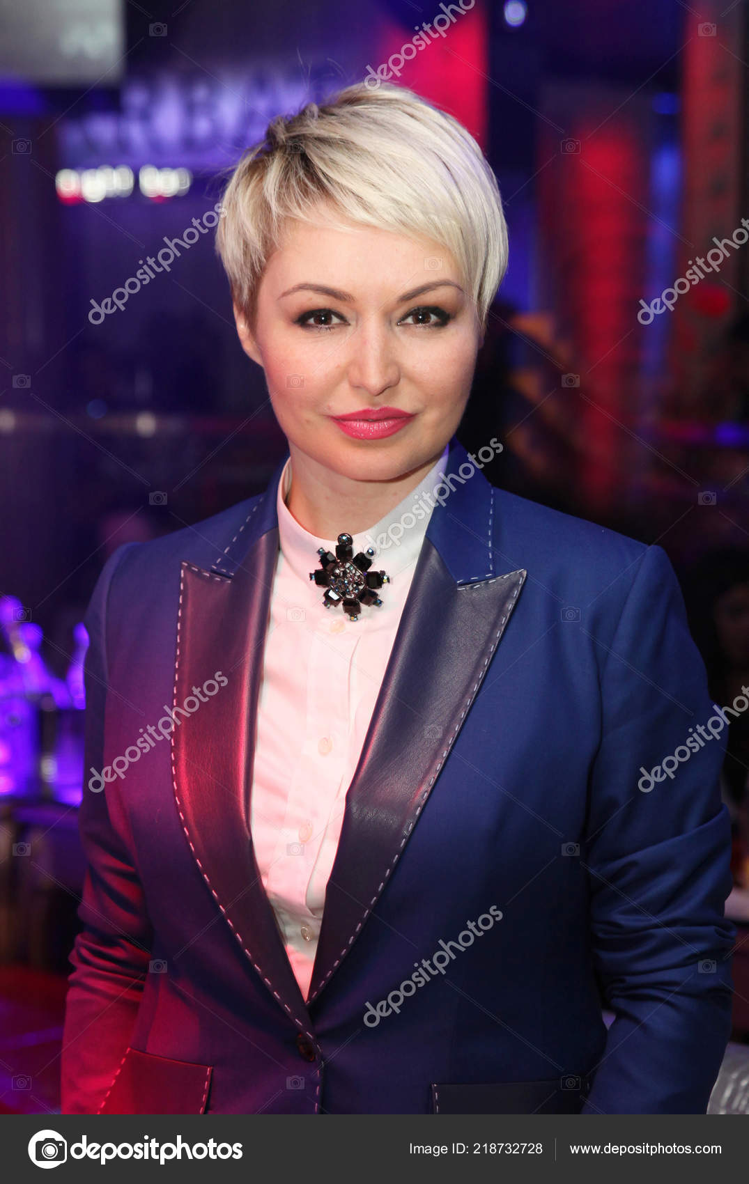 Yalangochda belbogli paypoqlar