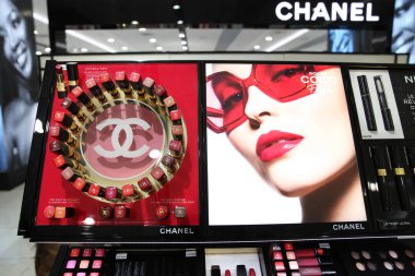 Lily-Rose Depp ile Chanel reklam kampanyası. Moskova. 20.03.2