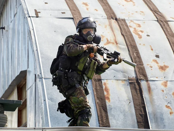 Les Soldats Des Forces Spéciales Prennent Défense — Photo