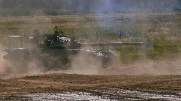 Moderner Panzer Beim Panzer Biathlonwettbewerb Alabino Bei Moskau Während Des — Stockfoto