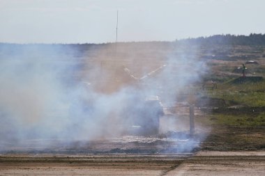 Ordu-2020 forumu sırasında Moskova yakınlarındaki Alabino 'da düzenlenen tank biatlon yarışmasında modern tank