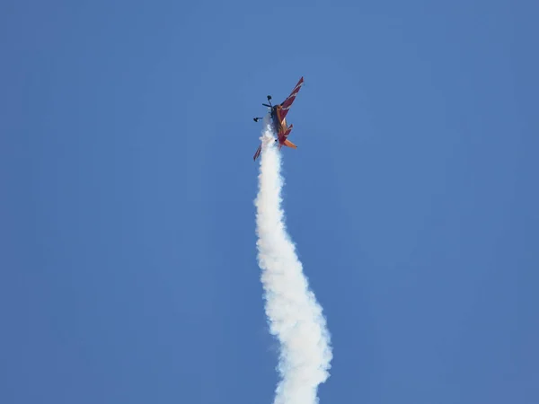 Pilot Performances Yak Piston Aircraft Air Show — Stock Photo, Image