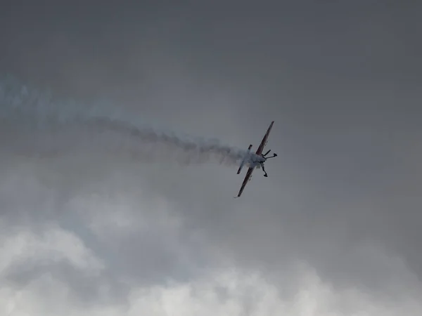 Prestazioni Pilota Velivoli Pistoni Yak Allo Spettacolo Aereo — Foto Stock