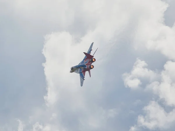 Rus Şövalyeleri Swiftler Den Akrobatikler — Stok fotoğraf