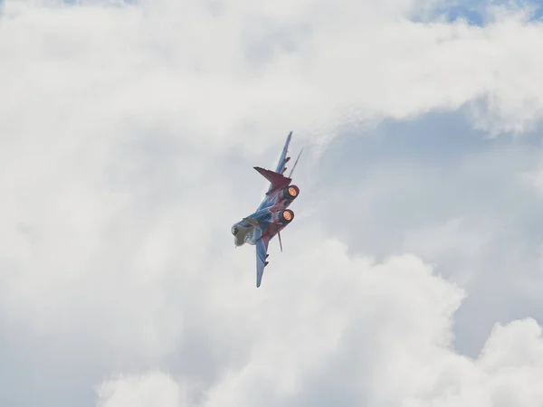 Aerobatics Russian Knights Swifts — Stock Photo, Image