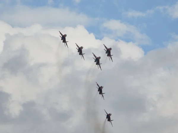 Aérobic Russian Knights Swifts — Photo