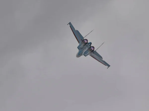 Aerobatika Orosz Lovagok Swifts Ból — Stock Fotó
