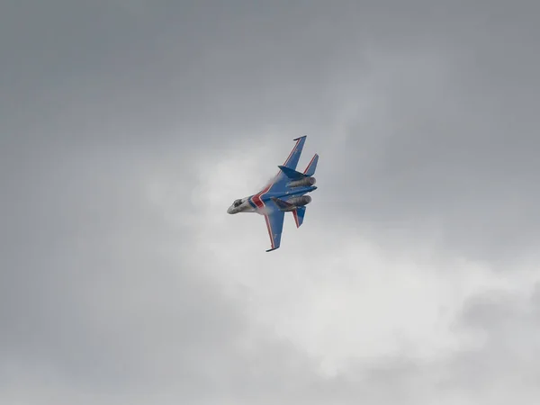 Aerobatics Russian Knights Swifts — Stock Photo, Image