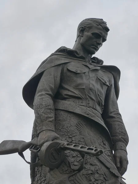 Rzhev Anıtı Sovyet Askerine                        