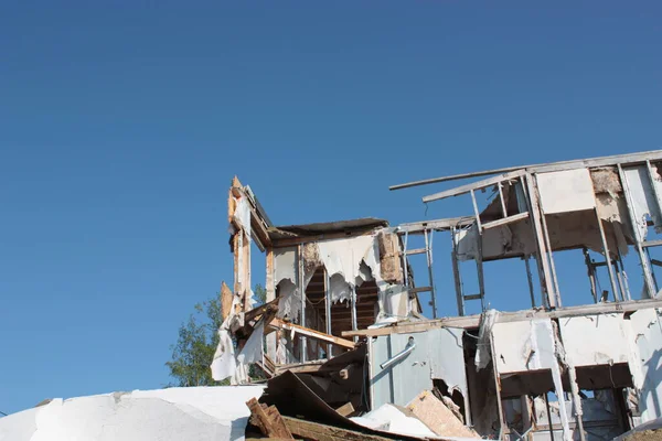 wall of a destroyed house