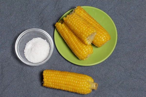 Cobs Boiled Corn Salt Salt Shaker Background Sacking — Stock Photo, Image