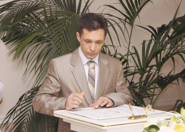 Damat Düğün elbise işaretleri evlilik belgeleri.