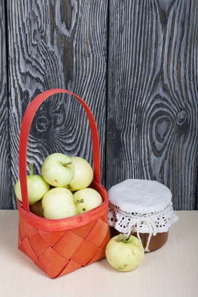 Apples Red Wicker Basket Nearby Jar Jam Apples Fruit Harvest — Stock Photo, Image