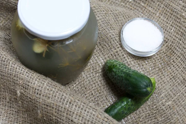 Jar Pickled Cucumbers Nearby Fresh Cucumbers Container Salt Coarse Linen — Stock Photo, Image