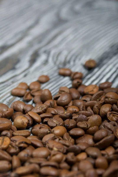 Grains Café Sur Une Surface Planche Pin Brossé Noir Blanc — Photo