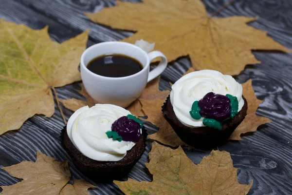 Chocolate Muffins Cream Flower Cup Black Coffee Dried Maple Leaves — Stock Photo, Image