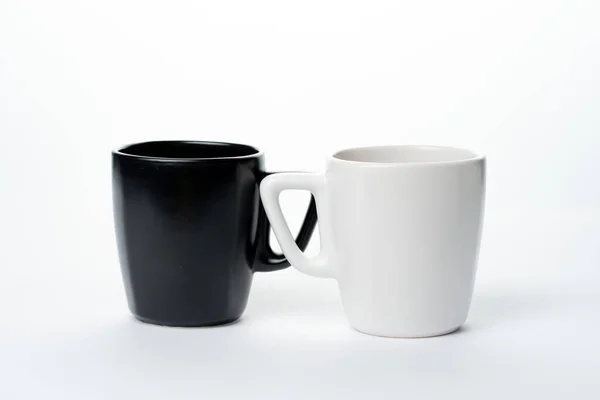 Two Cups One White One Black White Background Each Cup — Stock Photo, Image