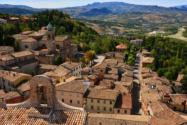 Verucchio Rimini Emilia Romagna Italy Rocca Malatestiana 要塞の主塔の上からは 村の屋根や周辺の田園地帯を一望できます — ストック写真