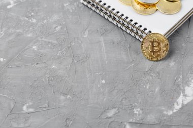 Defterde bitcoin, masada para bitcoin