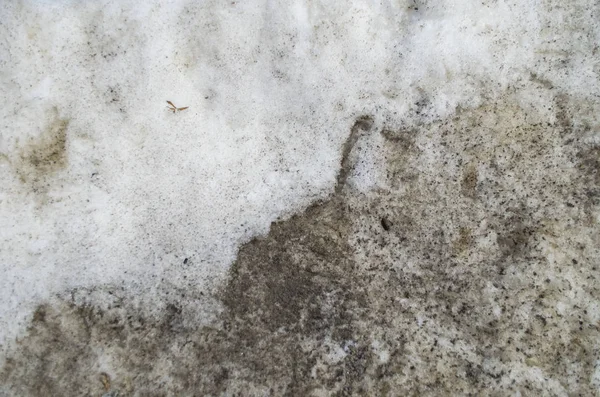 Doku kirli kar, kar çözdürme.