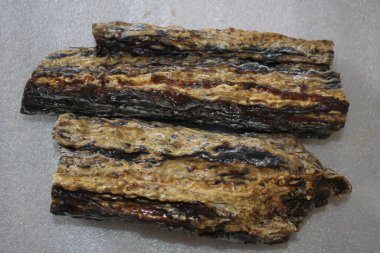 Dammar sakızı, damar batu Doğal kaynaklar güzel ve pahalı beyaz arka plan