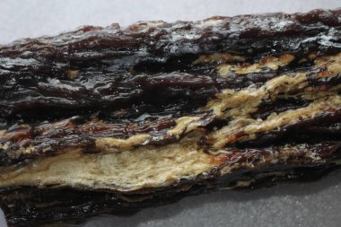 Dammar sakızı, damar batu Doğal kaynaklar güzel ve pahalı beyaz arka plan