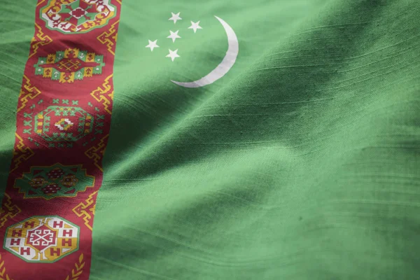 皱的土库曼斯坦国旗 土库曼斯坦国旗在风中吹的特写 — 图库照片