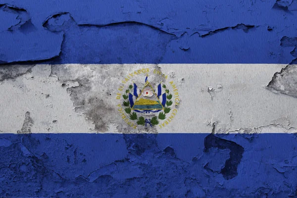 萨尔瓦多国旗画在破碎的水泥墙上 — 图库照片