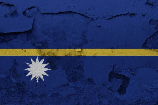 Nauru Flagge Auf Die Rissige Betonwand Gemalt — Stockfoto