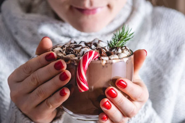 https://st4.depositphotos.com/37999710/41389/i/450/depositphotos_413893966-stock-photo-woman-warm-sweater-enjoying-cup.jpg