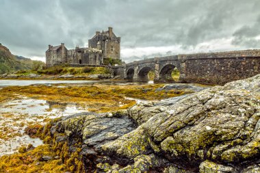 Sonbaharda Güzel Eilean Donan Şatosu