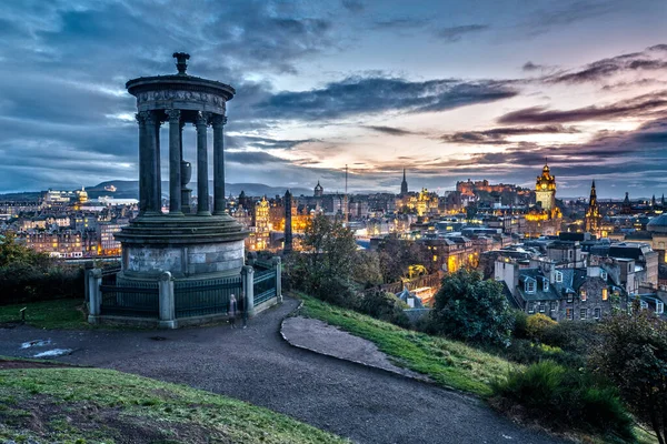 Edinburgh Daki Carlton Hill Den Gece Görünümü — Stok fotoğraf