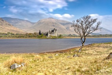 İskoçya 'nın Dağlık Bölgesi' ndeki Kilchurn Şatosu