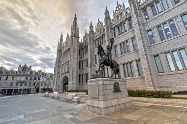 İskoçya, Aberdeen 'deki Marischal Koleji' nin dışında.