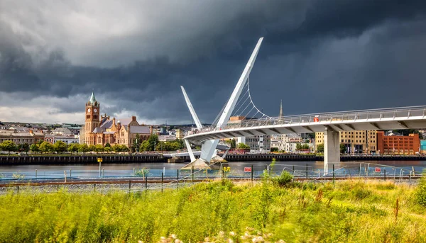 Ponte Paz Guilda Hall Londonderry Derry Irlanda Norte — Fotografia de Stock