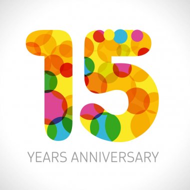 15. yıl numaraları. 15 yaşında çok renkli logo. Tebrikler yaş selamlar, tebrikler fikir. Yalıtılmış soyut grafik tasarım şablonu. İndirimde %-15'e varan renkli rakamlar.