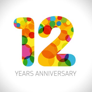 12. yıldönümü numaraları. 12 yaşında çok renkli logotype. Yaş Congrats, tebrik sanat fikir. İzole soyut grafik tasarım şablonu. % 12 ' ye kadar renkli basamak iskontosu indirimi.