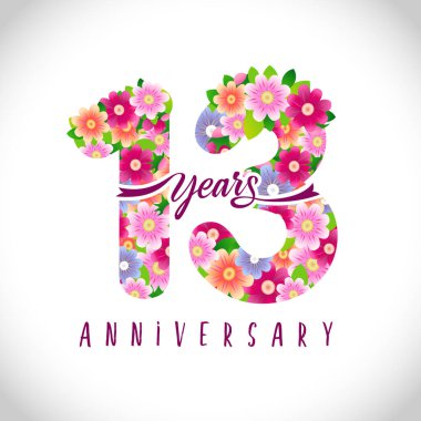 13. yıldönümü numaraları. 13 yaşında bir logoti. Çiçek pembesi tebrikler. Soyut grafik tasarım şablonu. Sevimli yaratıcı tatil numaraları, kurdele yazı tipi. Yüzde 13 'e kadar, yüzde 13 indirimli..