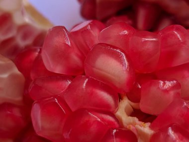 Nar tohumlarının yakın plan çekimi..