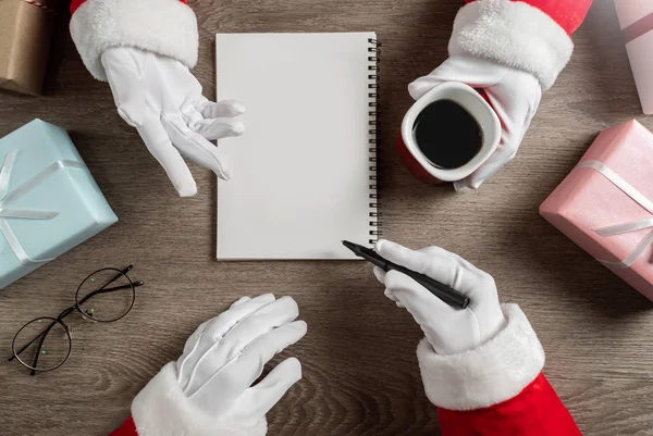 Las cláusulas de Santa están planeando y hablando para Navidad . —  Fotos de Stock