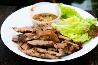 Ünlü Malezyalıların resmi Tayland tarifine göre 