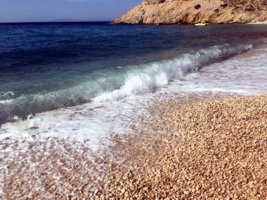 Dalgalar ve deniz mavisi, yaz günü!